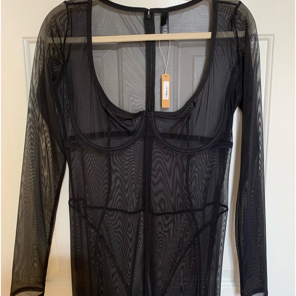 SKIMS 2X Ultra light Mesh Catsuit Long Sleeve Scoop Neck NWT